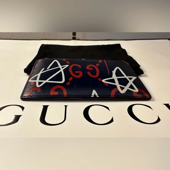 GUCCI Rare Gucci Ghost Coin Card Holder with Gucci Dustbag - Picture 2 of 7